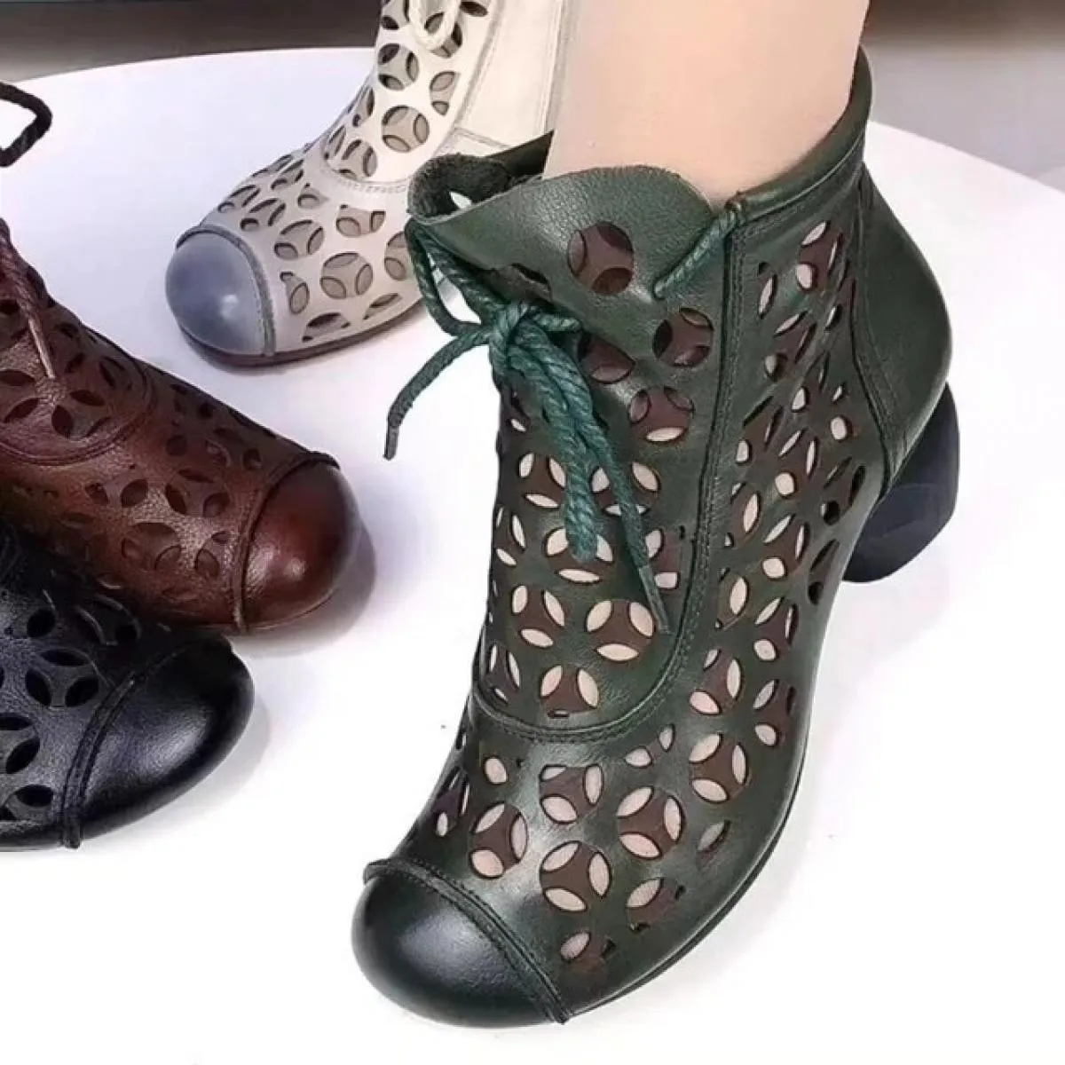 2023 primavera estate moda sandali di garza donna tacchi alti stivaletti estivi in ​​rete scarpe cave femminili traspiranti