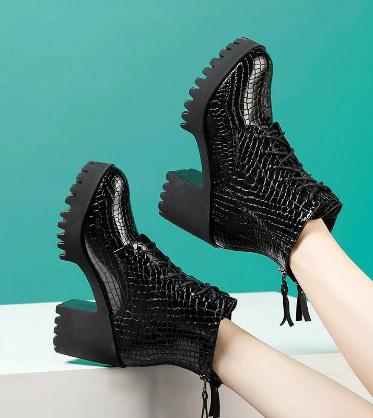 32 43 Stivali sportivi in ​​​​pelle verniciata moda Scarpe da donna Stivaletti Stivali neri elastici invernali Zapatillas Mujer