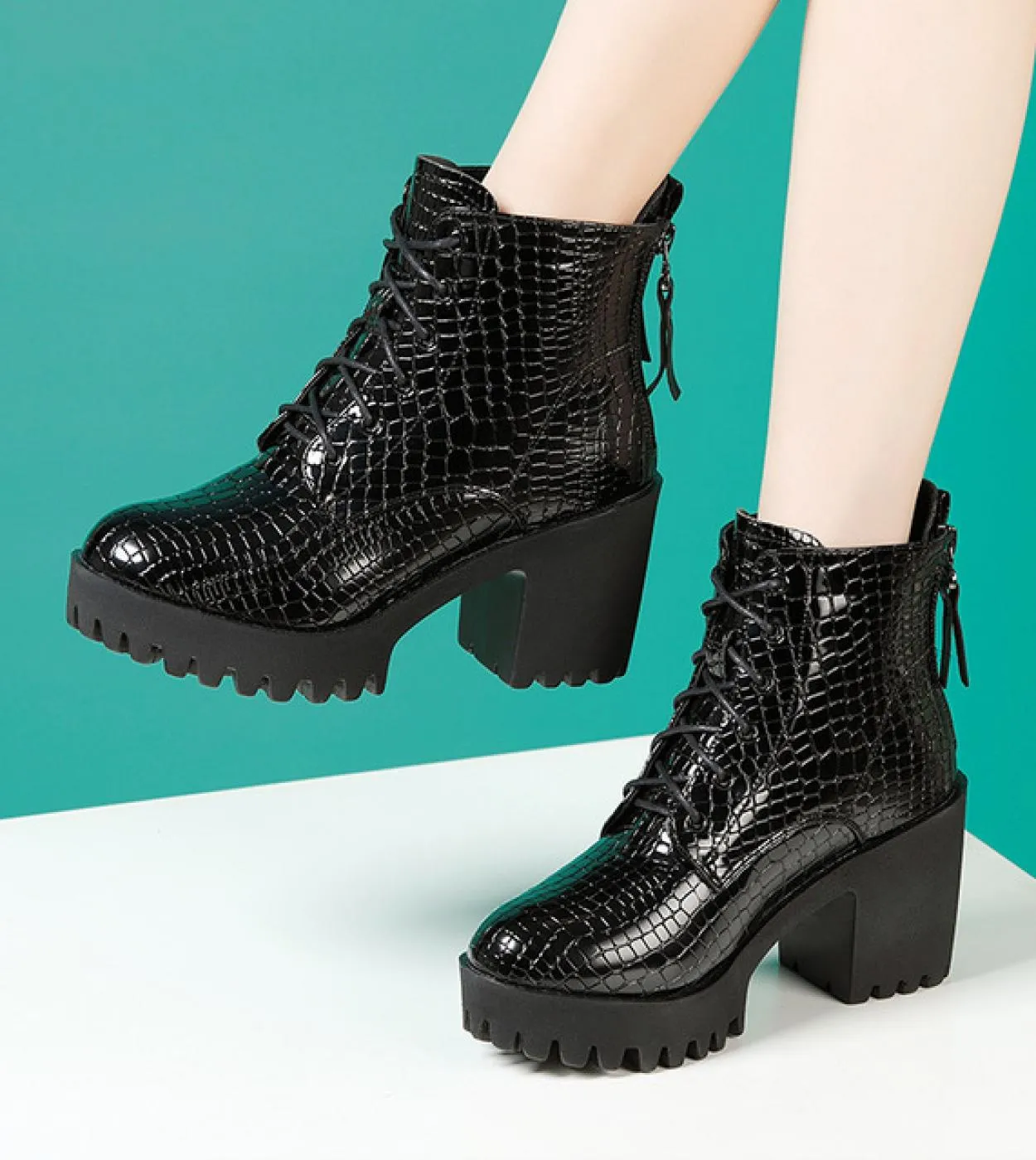 32 43 Stivali sportivi in ​​​​pelle verniciata moda Scarpe da donna Stivaletti Stivali neri elastici invernali Zapatillas Mujer