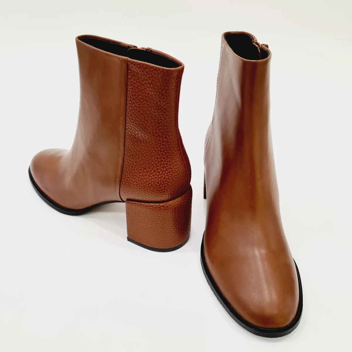 Apepazza Stivaletto tacco 6,5 cm pelle Cognac rif.639