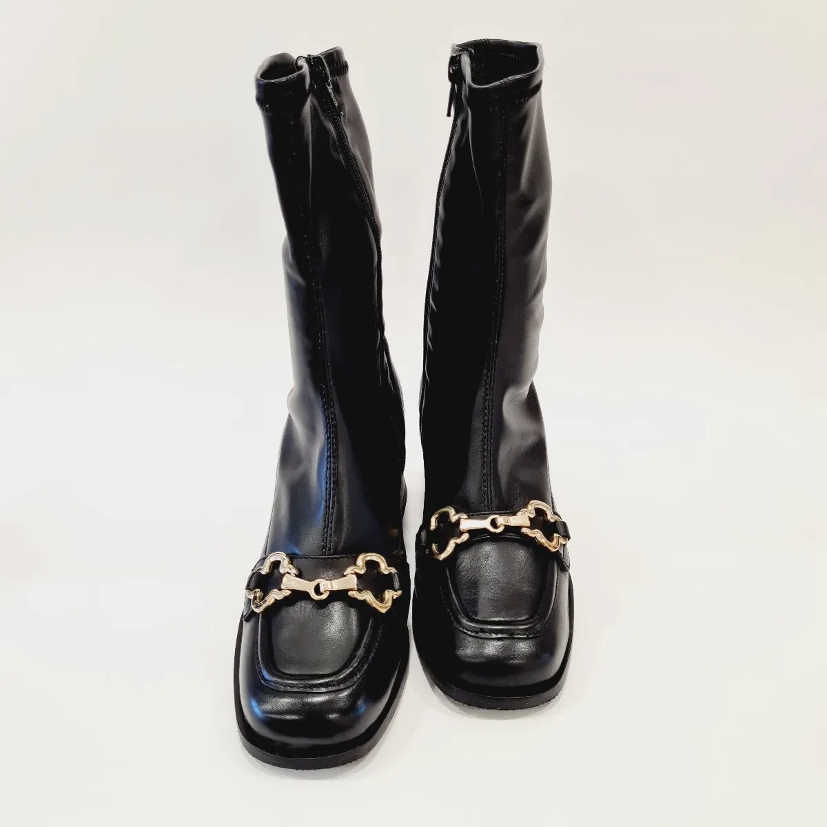Apepazza Tronchetto Ecopelle color Nero con accessorio Oro tacco alto 6 cm. rif.676