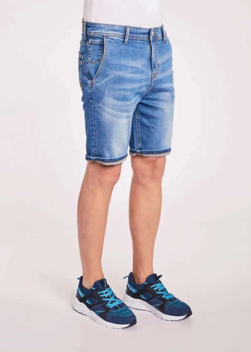 Bermuda chino loose