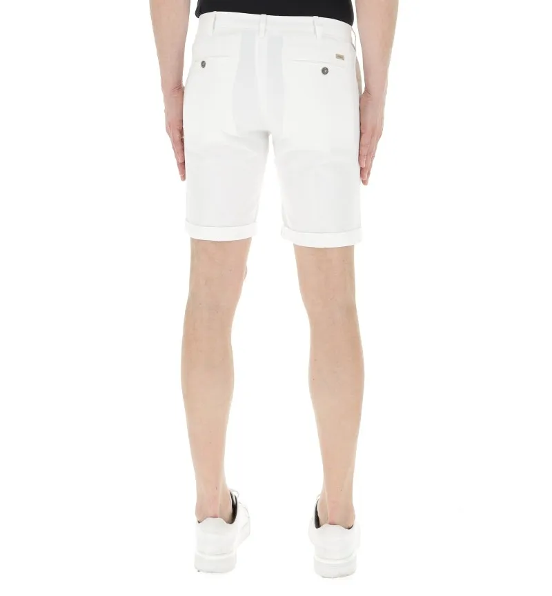 Bermuda chino