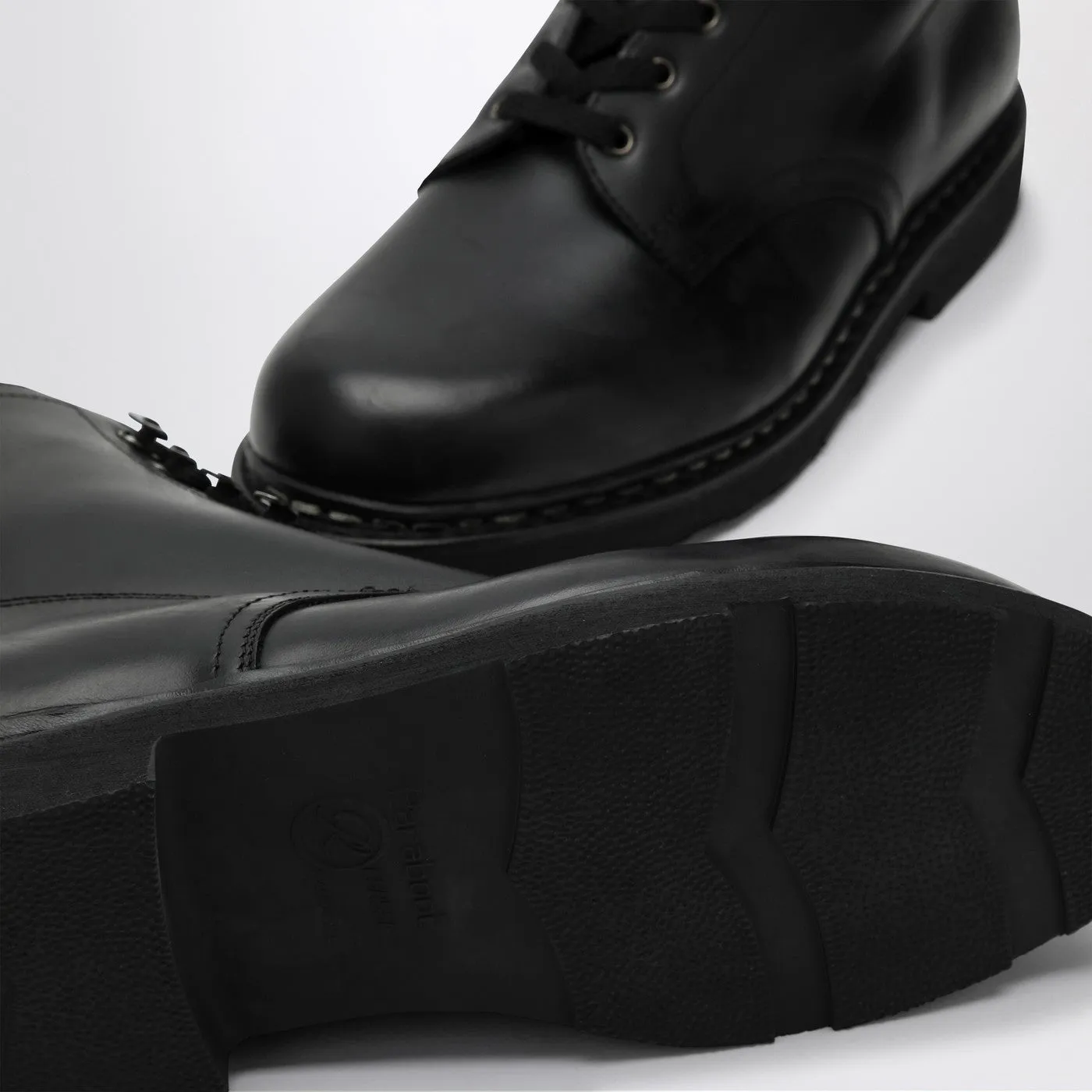Boot in pizzo imbattibile Paraboot Black