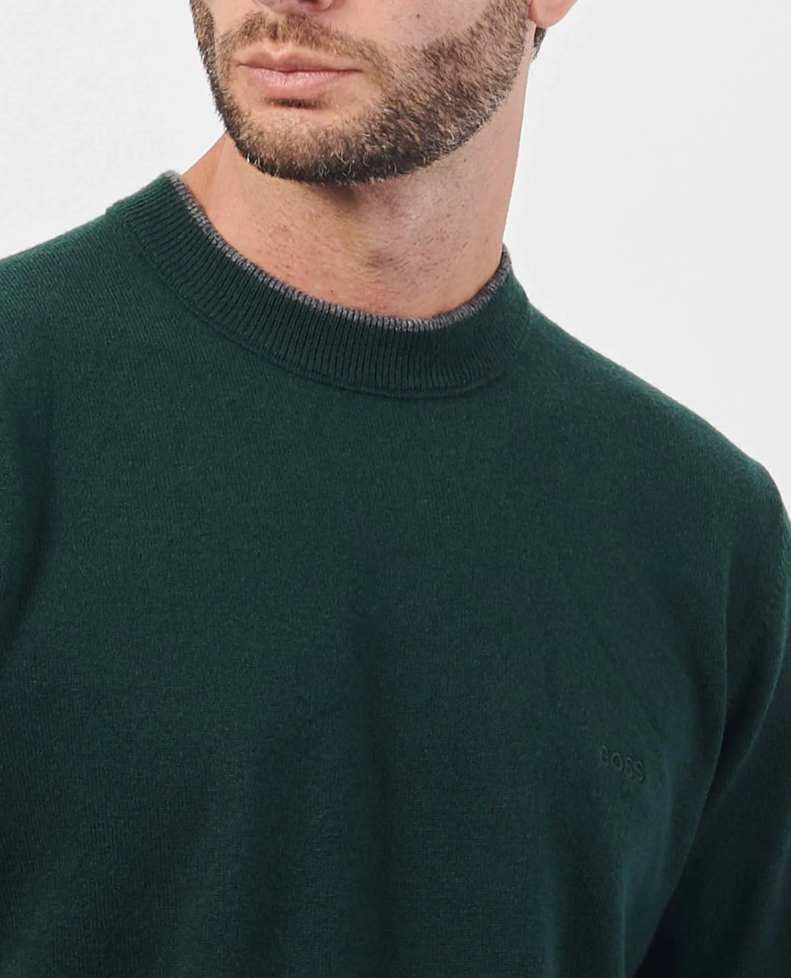 BOSS      Maglione Boss in lana vergine con logo