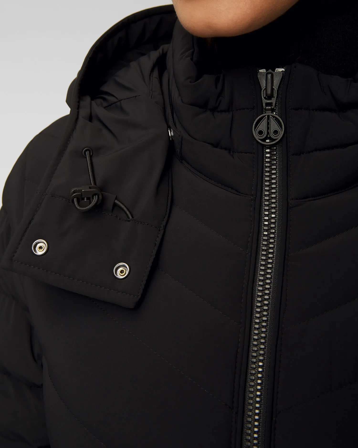Cappotto nero con piumino da donna Moose Knuckles Cooper Lake Parka M33LP235-292