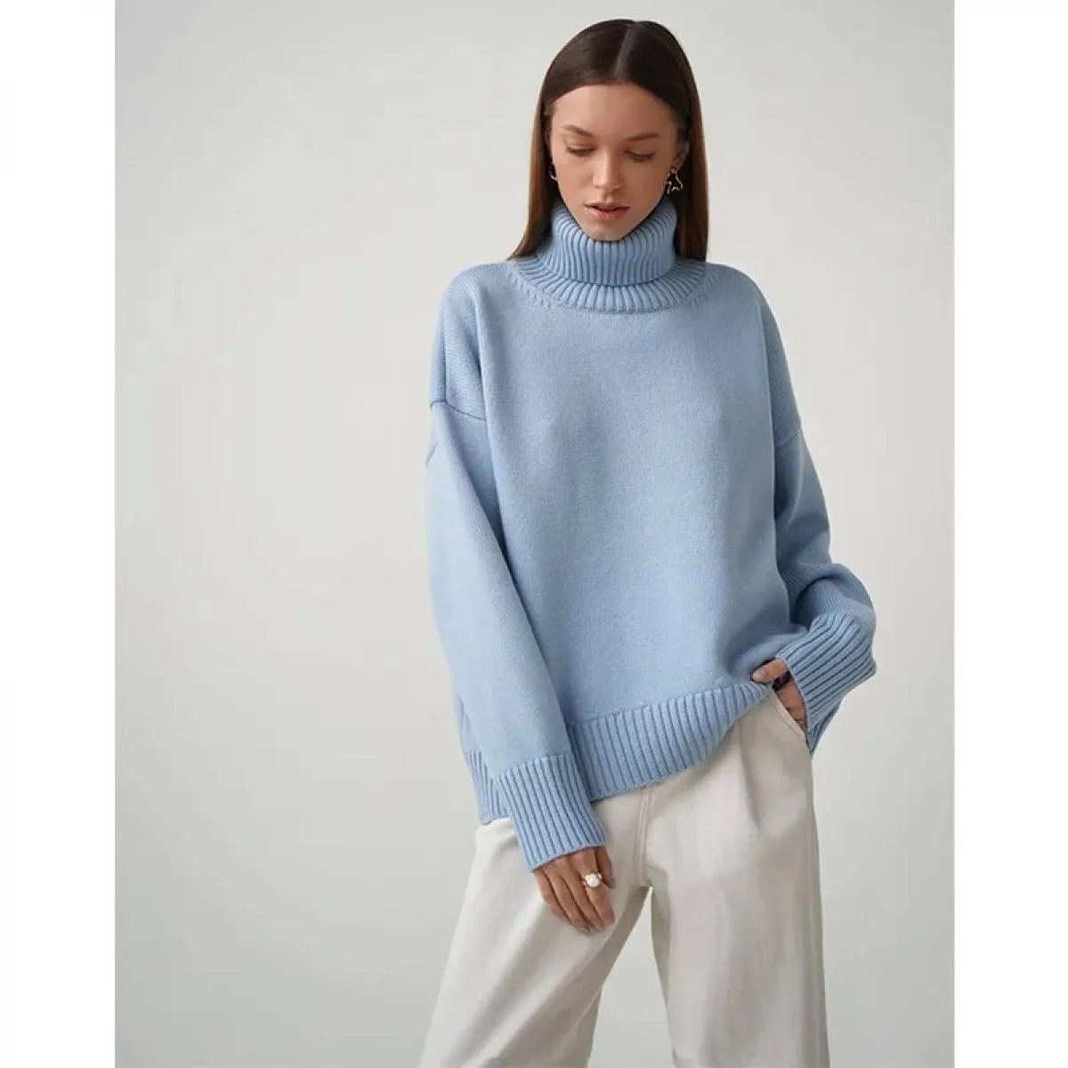 Dolcevita tinta unita Autunno Inverno 2024 Comodo maglione pullover classico sciolto da donna