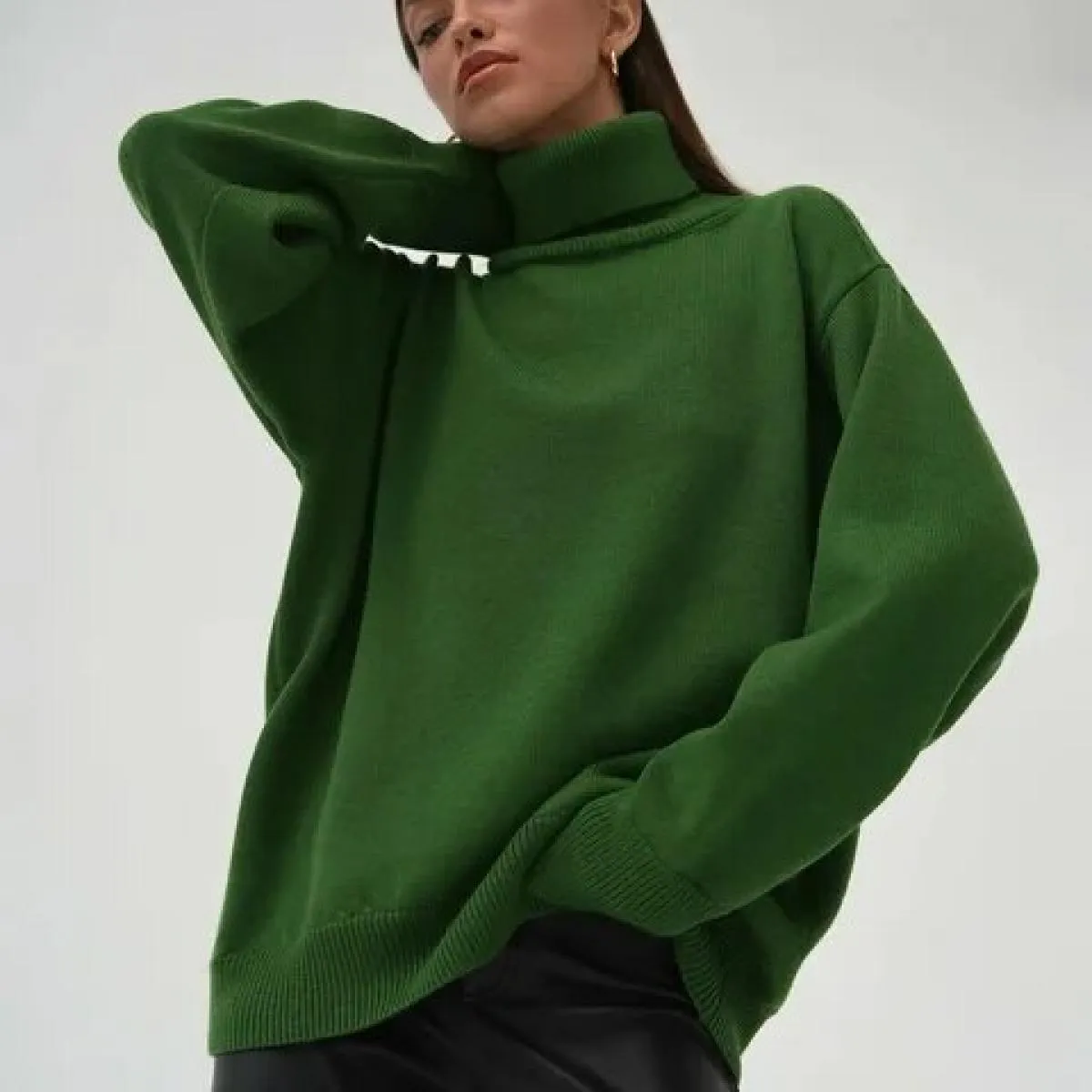 Dolcevita tinta unita Autunno Inverno 2024 Comodo maglione pullover classico sciolto da donna