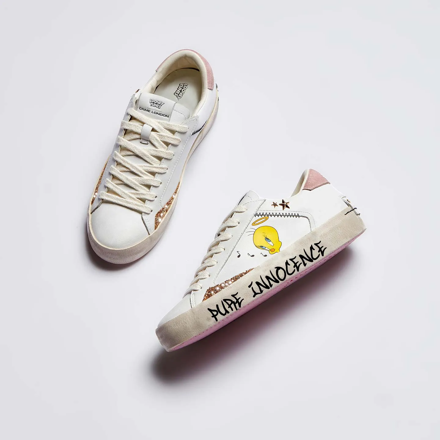 DS4-Distressed Angel Tweety Bird 88003 White Woman  
