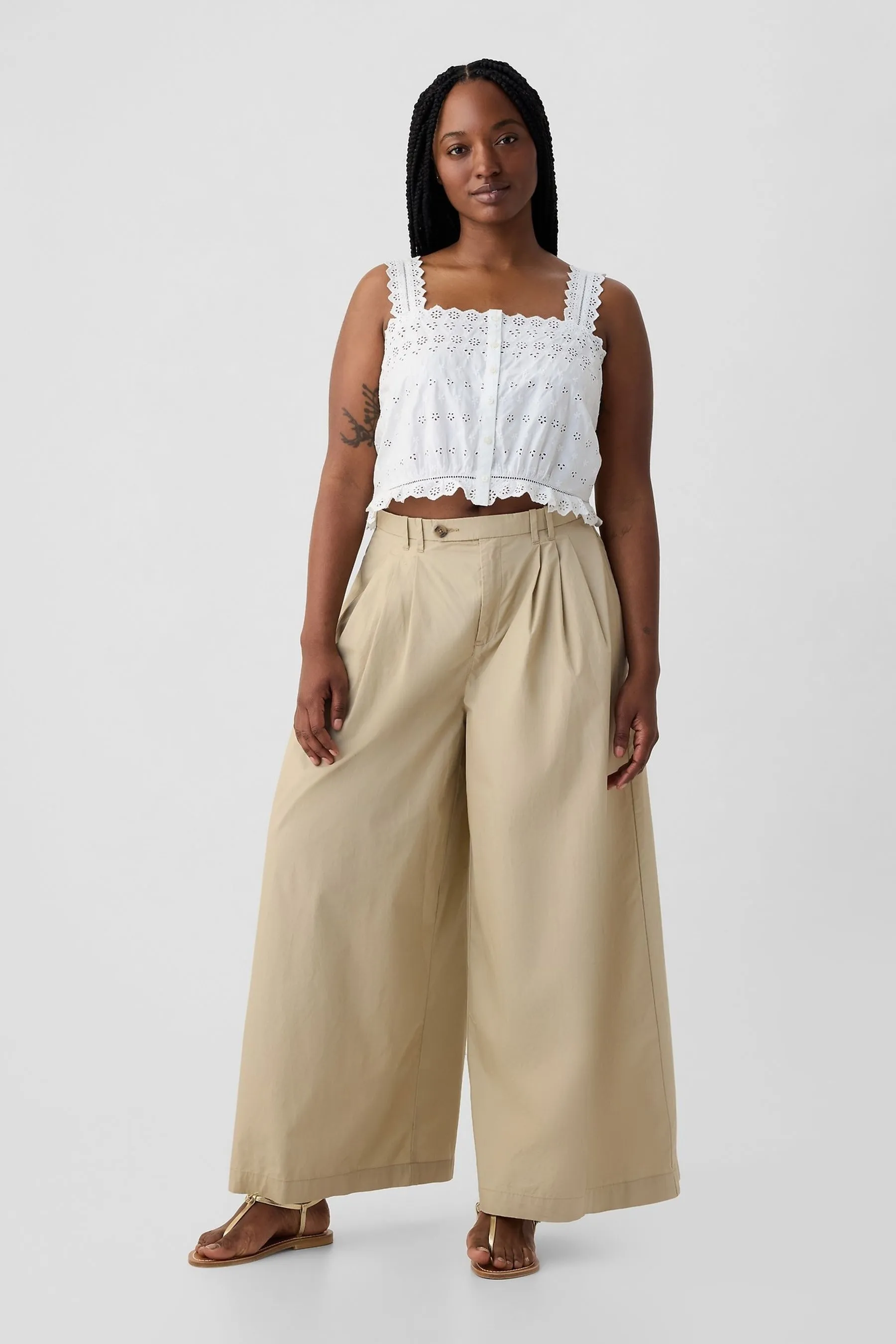 Gap DÔEN - Pantaloni chino ampi a vita alta