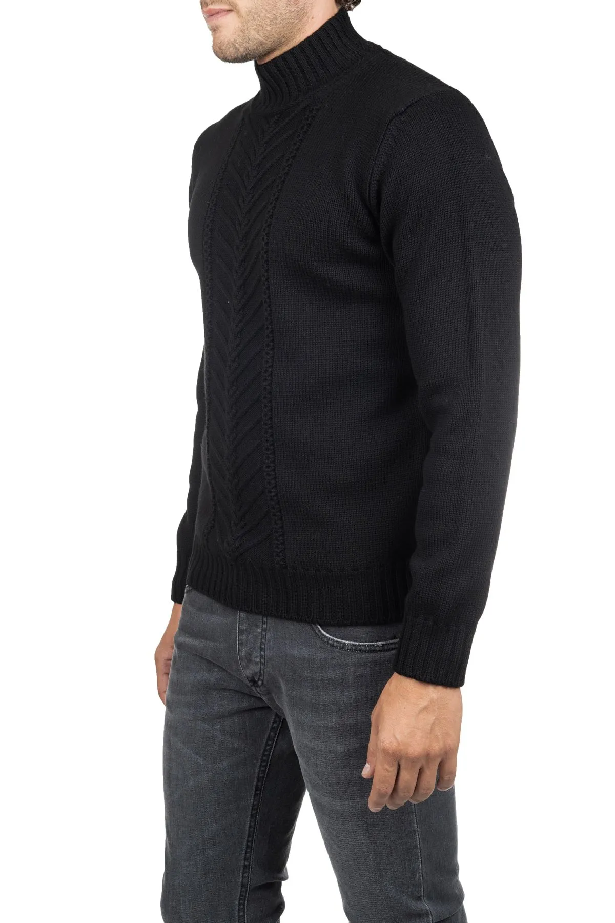 MAGLIA NERA IN LANA MERINO EXTRAFINE
