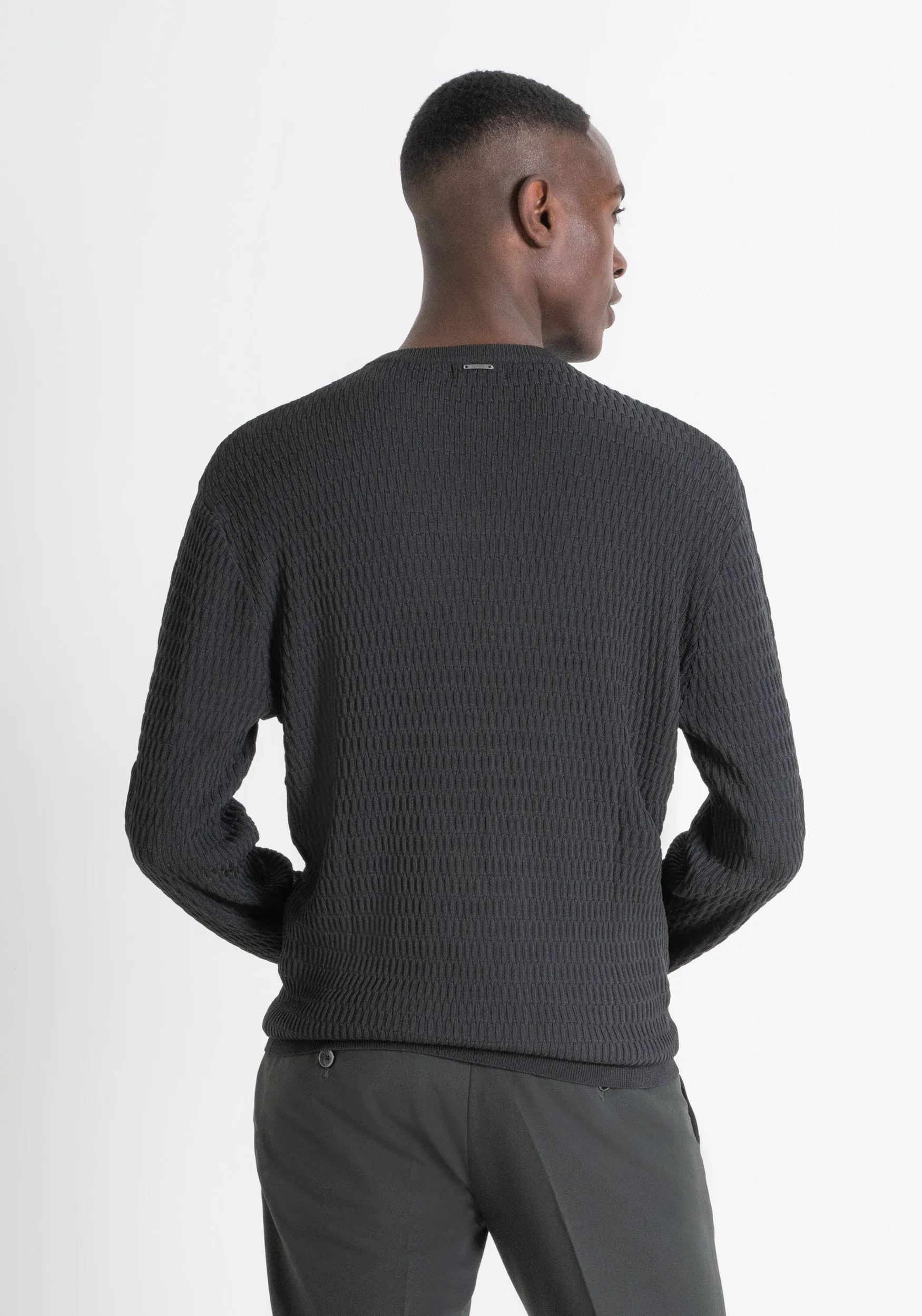 MAGLIONE GIROCOLLO REGULAR FIT MISTO VISCOSA JACQUARD