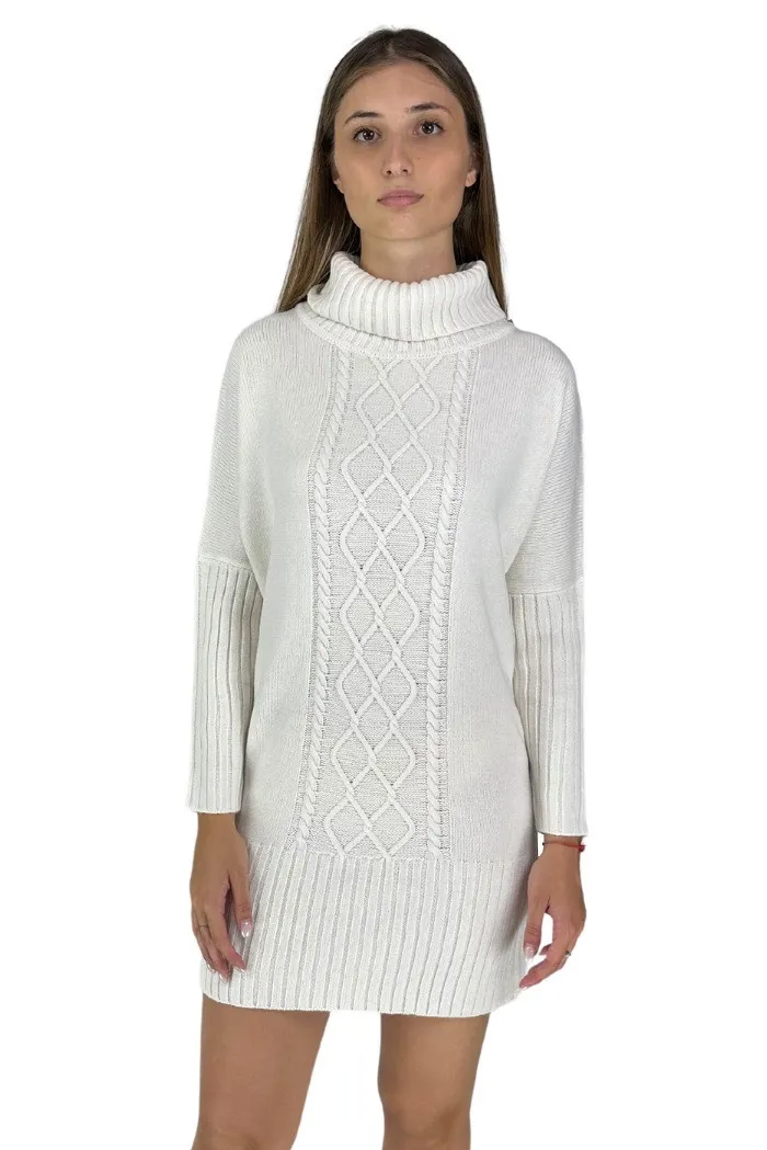 Markup abito corto in maglia con collone mw560058