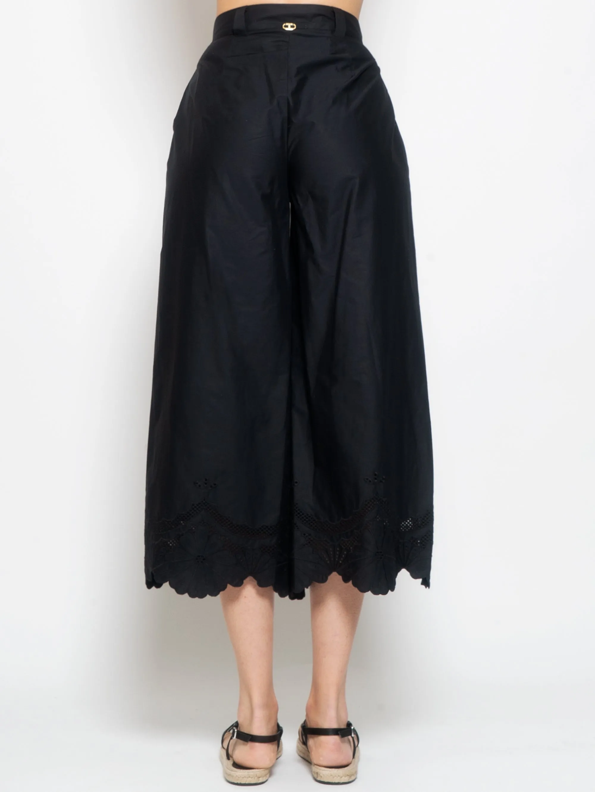 Pantaloni Ampi con Orlo Ricamato Nero