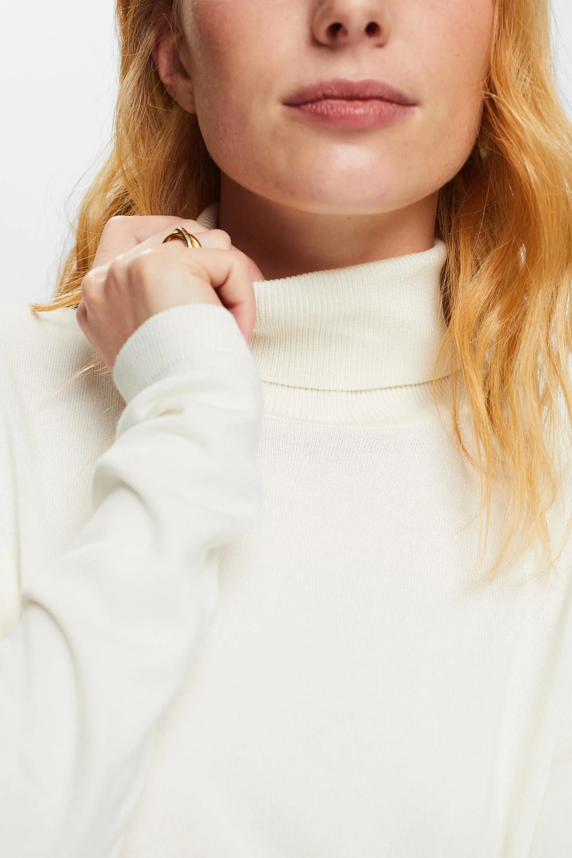 Pullover a manica lunga con collo a tartaruga