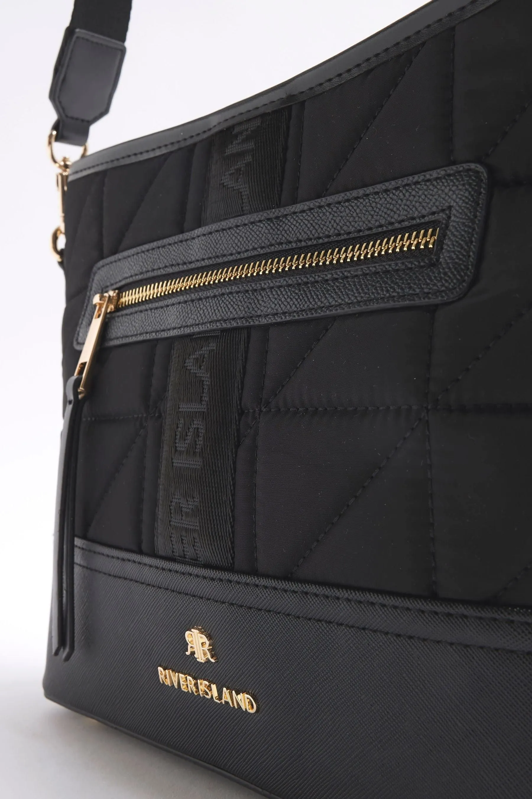 River Island - Borsa a tracolla a secchiello trapuntato in tela