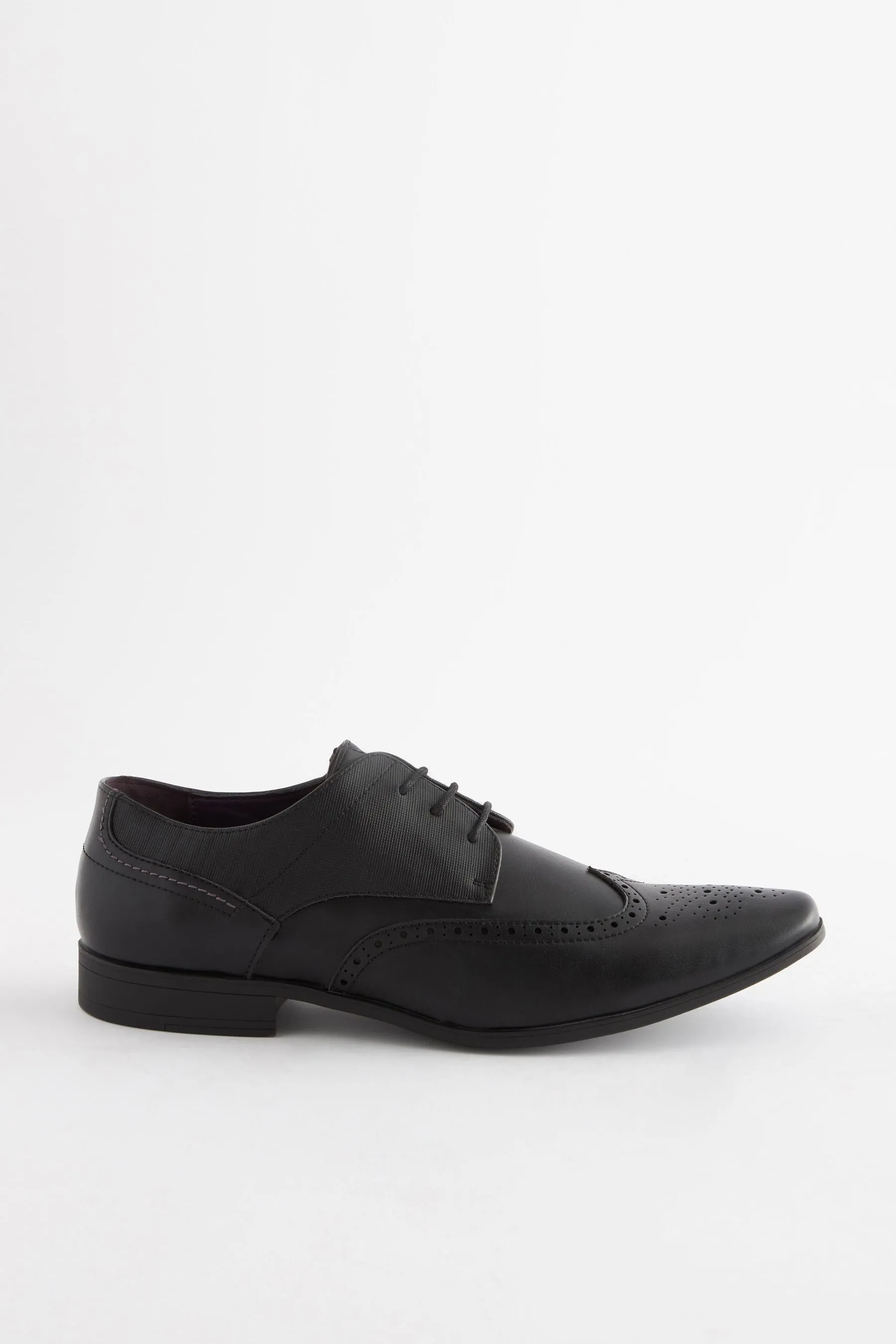 Scarpe brogue a pianta larga    