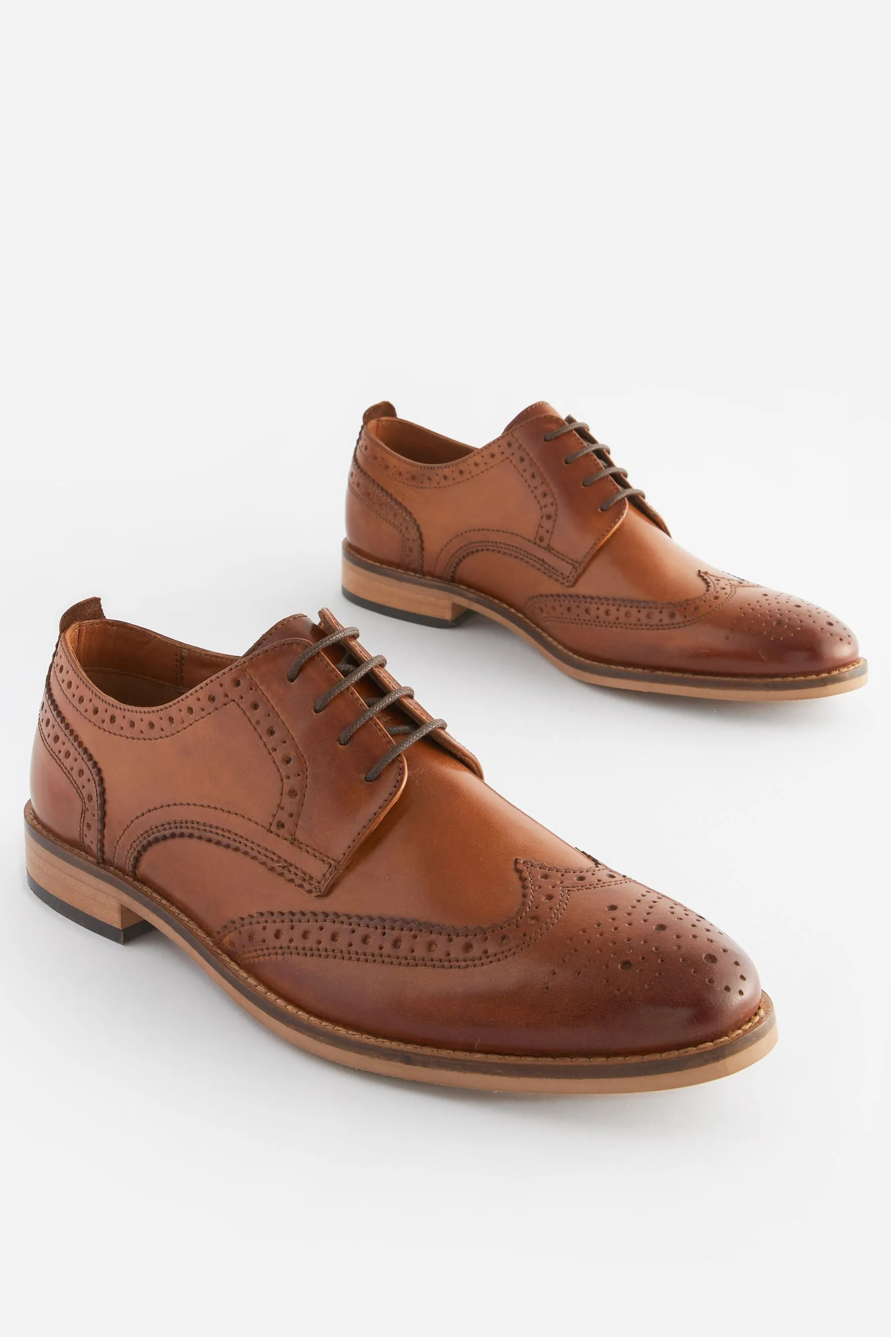 Scarpe brogue in pelle con suola a contrasto    