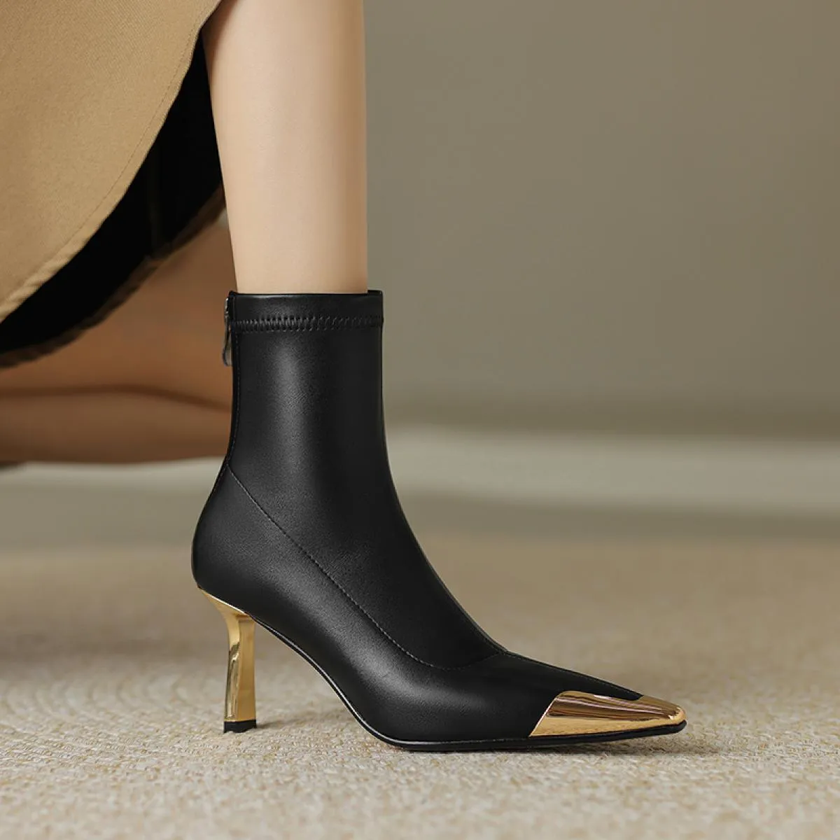 Stivaletti da donna Tacchi alti sottili Punta in metallo Scarpe eleganti Donna Autunno Inverno Party Office Lady Novità