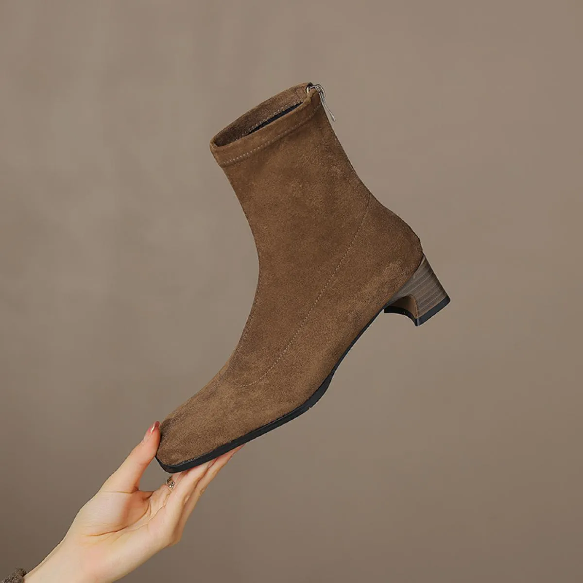 Stivaletti da donna Tacco medio Pelle scamosciata di mucca Punta quadrata Office Lady Autunno Inverno Cerniera posteriore Scarpe