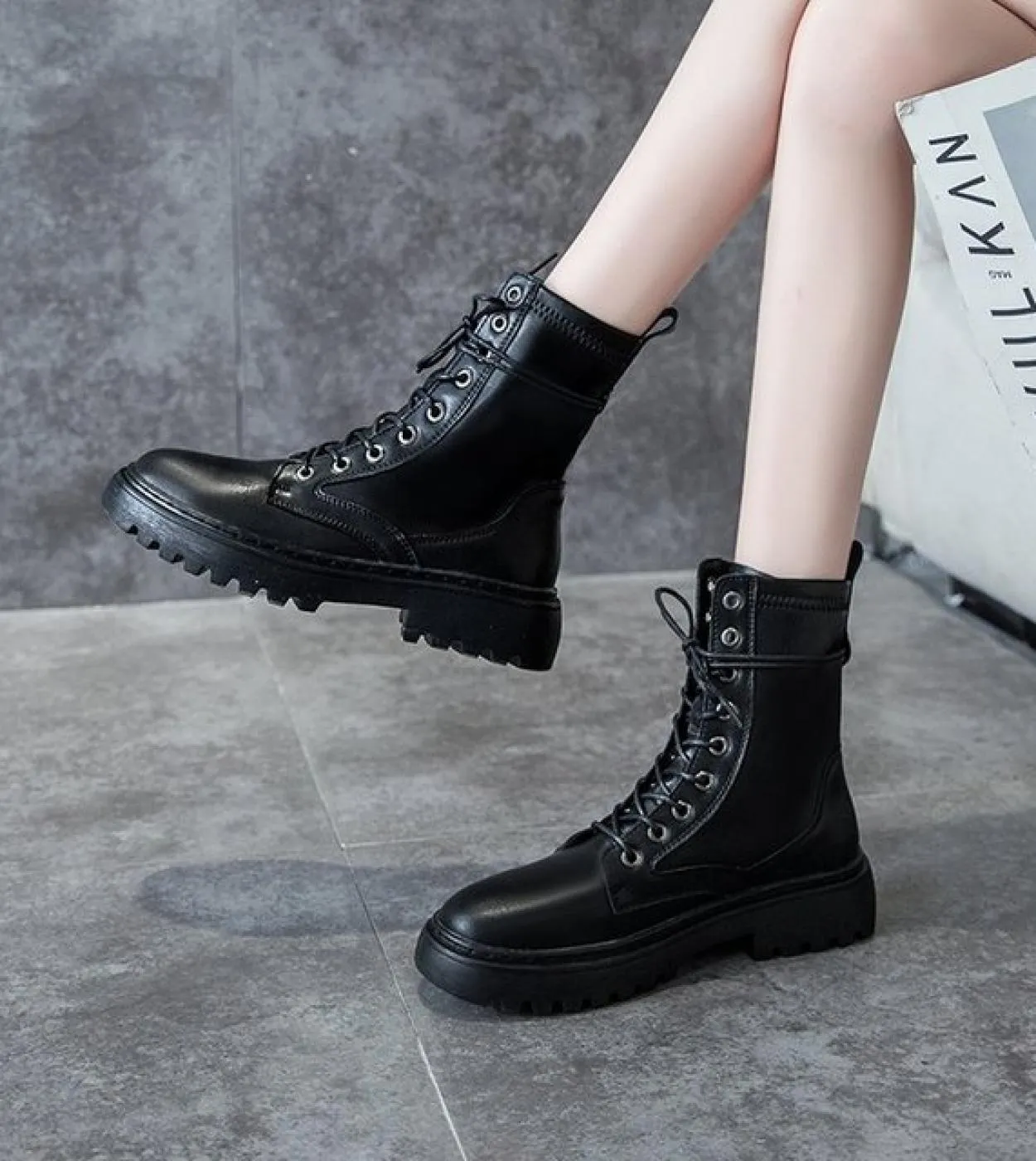 Stivaletti in pelle pu bianco nero donna autunno inverno punta tonda scarpe stringate donna moda piattaforma moto Botas