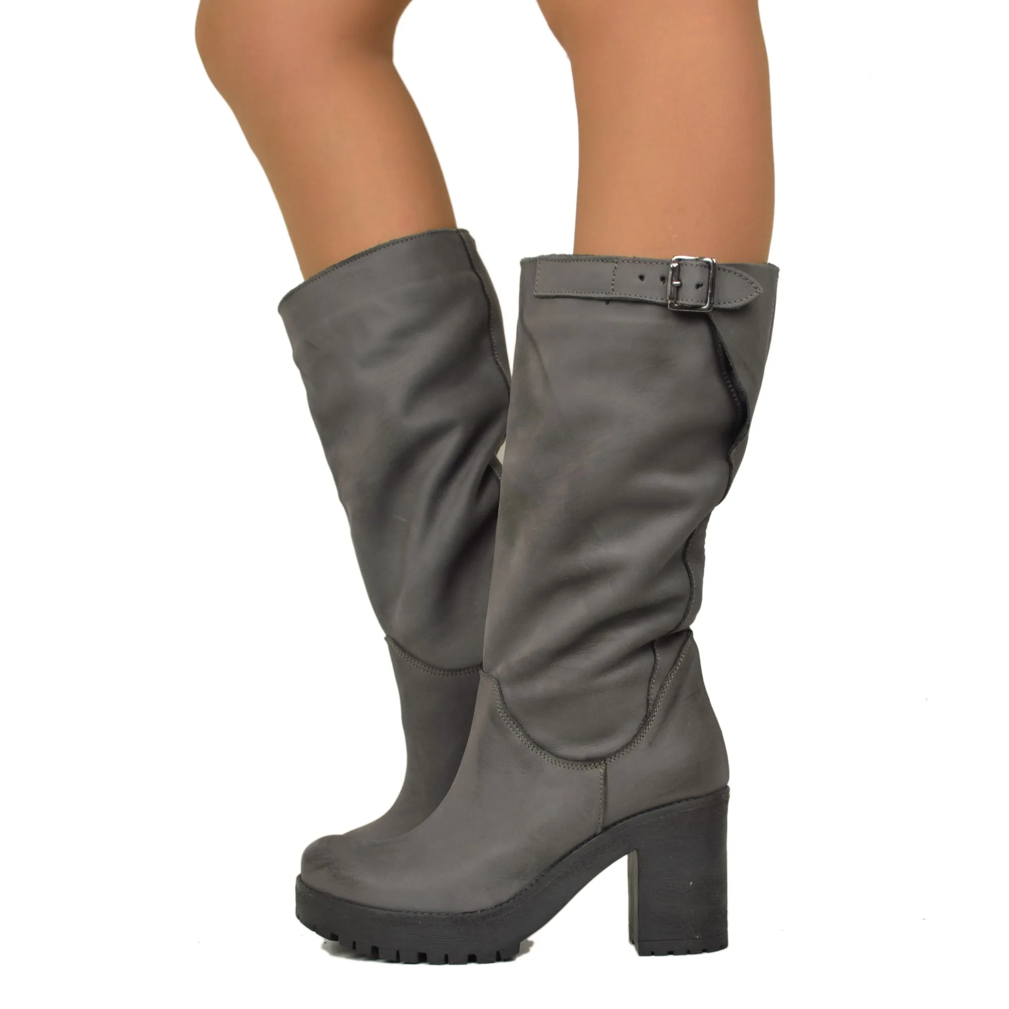 Stivali Donna in Pelle Nabuk Grigio Scuro con Tacco Made in Italy