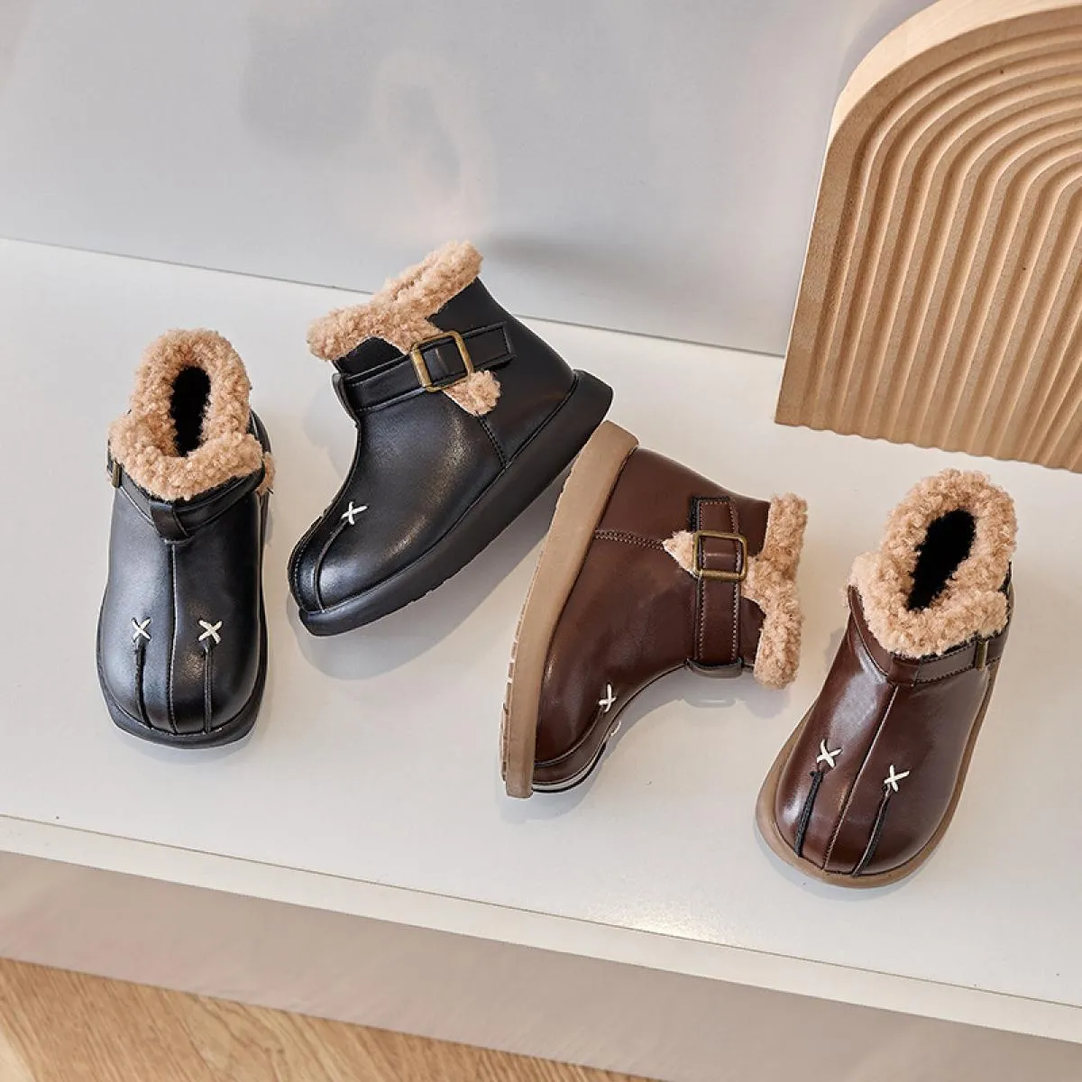 Stivali moda per bambini in lana d'agnello per ragazze adolescenti Stivaletti corti Lovley Stivali da neve principessa antiscivo