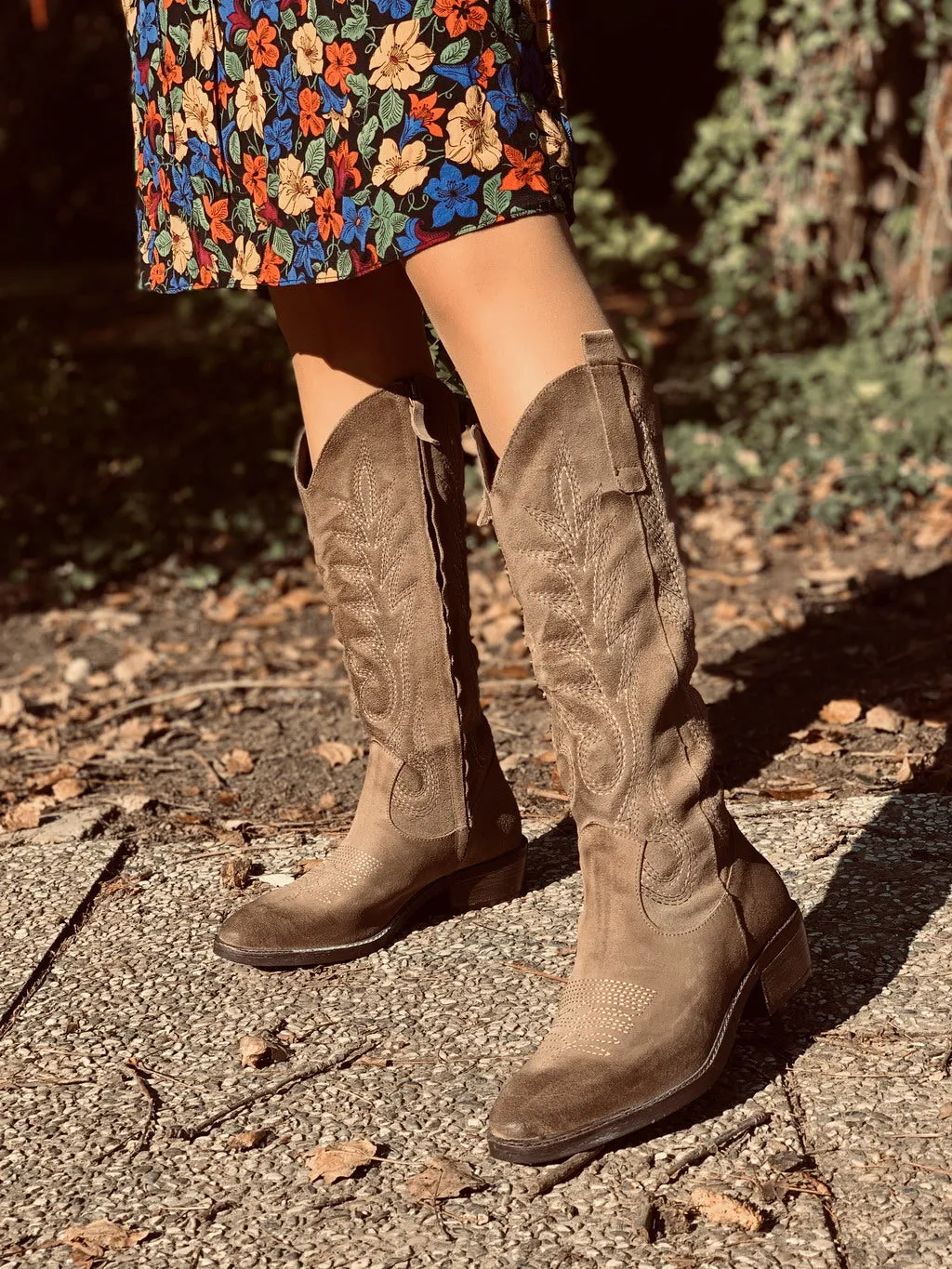 Stivali Texani Donna Taupe in Camoscio Made in Italy