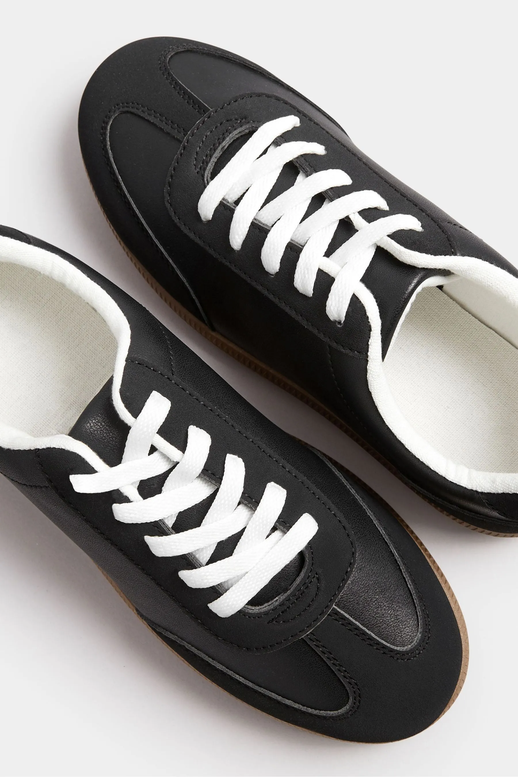 Yours Curve - Scarpe da ginnastica extra Vestibilità ampia rétro con suola in gomma
